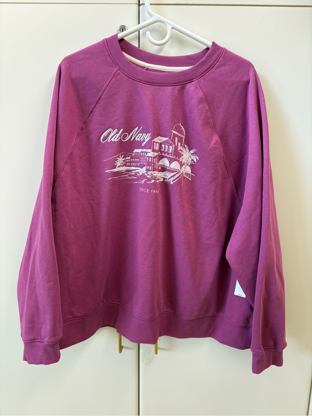 Old Navy Magenta Graphic Pullover Sweatshirt